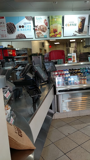 Bakery «Krispy Kreme Doughnuts», reviews and photos, 1911 4 Seasons Blvd, Hendersonville, NC 28792, USA