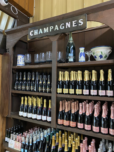 Grocery Store «Anderson Valley Mkt & Liquor», reviews and photos, 14175 CA-128, Boonville, CA 95415, USA