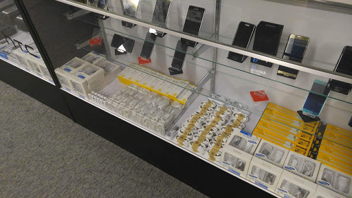 Cell Phone Store «THE CELLPHONE FIX», reviews and photos, 3019 W Capitol Ave, West Sacramento, CA 95691, USA