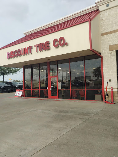 Tire Shop «Discount Tire Store - Rockwall, TX», reviews and photos, 693 I-30 Frontage Rd, Rockwall, TX 75087, USA