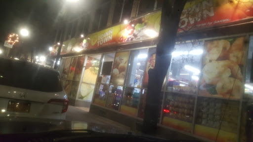 Grocery Store «C-Town Supermarkets», reviews and photos, 538 Main St, New Rochelle, NY 10801, USA