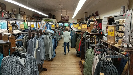 General Store «Mast General Store Hendersonville», reviews and photos, 527 N Main St, Hendersonville, NC 28792, USA