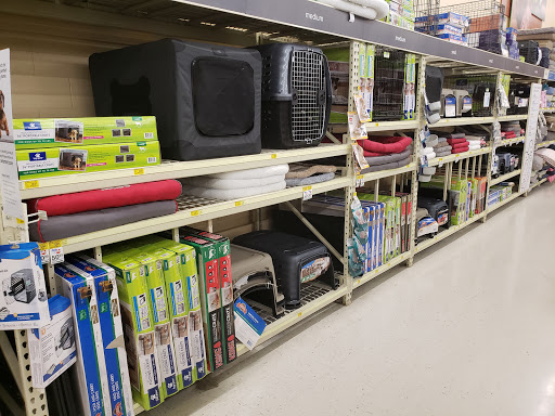 Pet Supply Store «PetSmart», reviews and photos, 7574 Voice of America Centre Dr, West Chester Township, OH 45069, USA