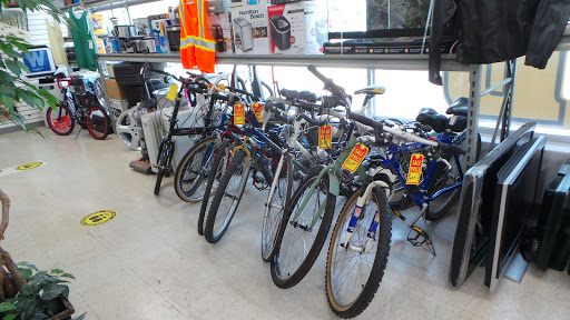 Pawn Shop «R J Jewelry & Loan Co», reviews and photos, 1210 Bloomingdale Rd, Glendale Heights, IL 60139, USA