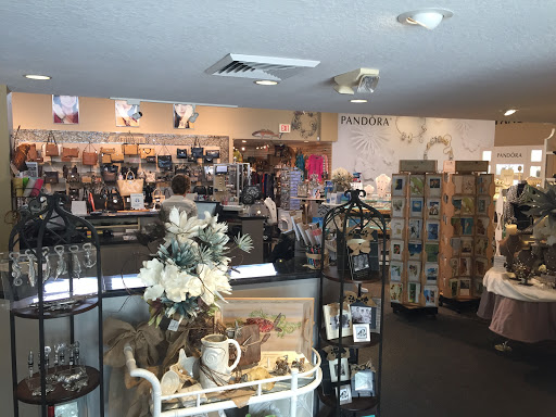 Collectibles Store «Classic Boutique & Gallery», reviews and photos, 2678 Bayshore Blvd, Dunedin, FL 34698, USA