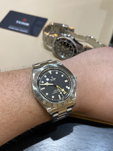 Jeweler «Hing Wa Lee», reviews and photos, 1569 Fairway Dr #128, Walnut, CA 91789, USA