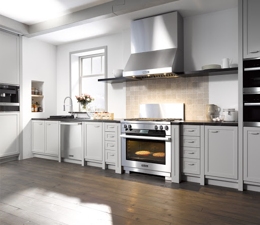 Universal Appliance and Kitchen Center image