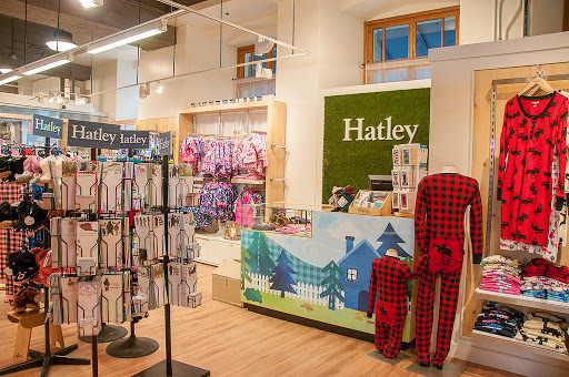 Boutique Petite Maison Bleue Hatley - déménagée chez ARTISANS CANADA