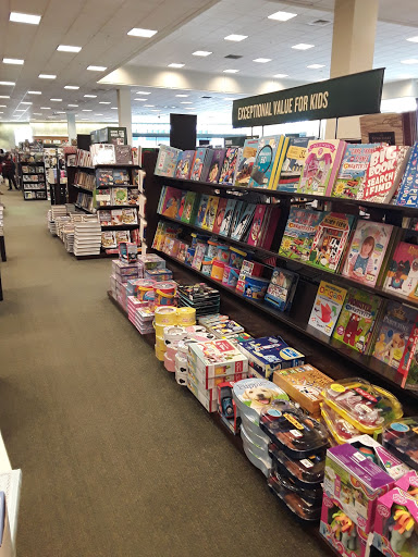 Book Store «Barnes & Noble», reviews and photos, 801 Lehigh Lifestyle Center, Whitehall, PA 18052, USA