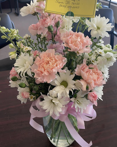 Florist «Dietz Flower Shop & Tuxedo Rental», reviews and photos, 969 E Kingsbury St, Seguin, TX 78155, USA