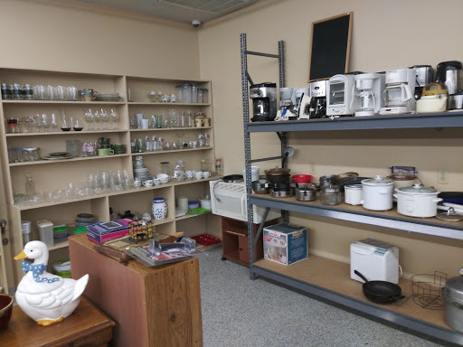 Thrift Store «Peninsula Rescue Mission Thrift Store», reviews and photos, 6200 Jefferson Ave, Newport News, VA 23605, USA