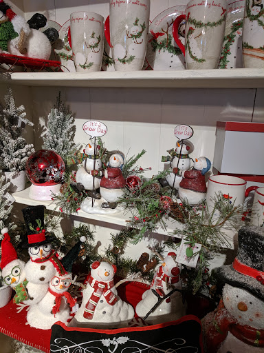 Florist «Colonial Flower Shoppe», reviews and photos, 611 Main St, Somers, CT 06071, USA