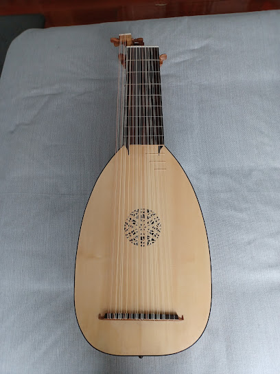 Alan Wright Lute Maker