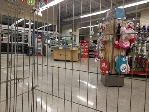 Pet Supply Store «Petco Animal Supplies», reviews and photos, 5938 Roswell Rd NE, Sandy Springs, GA 30328, USA