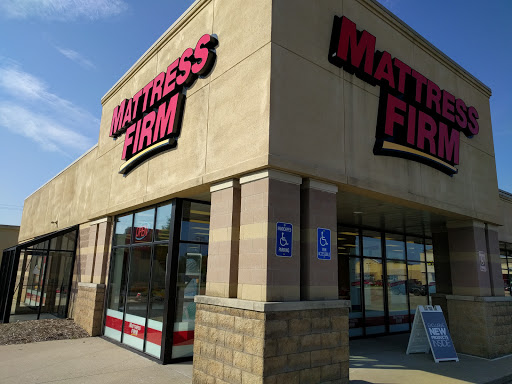 Mattress Firm Roosevelt Park, 3355 Henry St h, Muskegon, MI 49441, USA, 