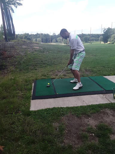 Golf Course «Robert T. Lynch Municipal Golf Course», reviews and photos, 1281 W Roxbury Pkwy, Chestnut Hill, MA 02467, USA