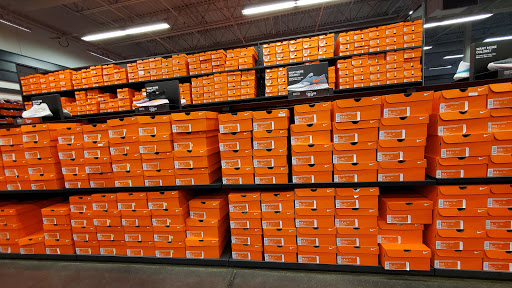 Sporting Goods Store «Nike Factory Store», reviews and photos, 6800 N 95th Ave #590, Glendale, AZ 85301, USA