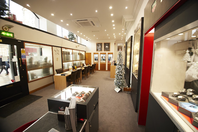 Reviews of Berry's Jewellers in Hull - Jewelry