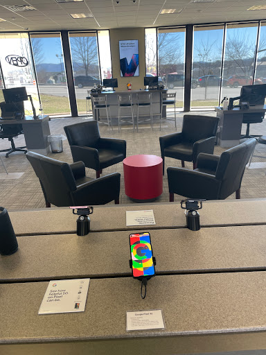 Cell Phone Store «Verizon Authorized Retailer – Cellular Sales», reviews and photos, 851 Brevard Rd, Asheville, NC 28806, USA