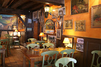 Atmosphère du Restaurant français Café-Restaurant Llobet à Camon - n°17