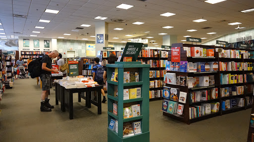 Barnes & Noble