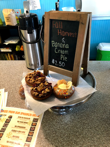 Donut Shop «Top That! Donuts», reviews and photos, 210 Ocean Ave, Point Pleasant Beach, NJ 08742, USA