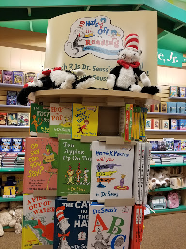 Book Store «Barnes & Noble», reviews and photos, 1758 S Val Vista Dr, Mesa, AZ 85204, USA