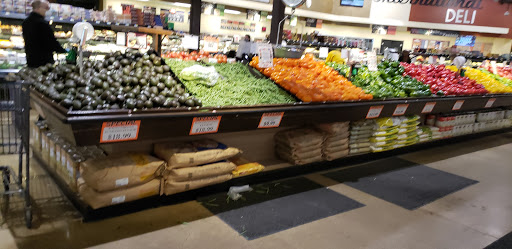 Grocery Store «Valli Produce», reviews and photos, 1910 Dempster St, Evanston, IL 60202, USA
