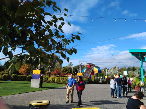 Tukwila Family Fun Center & Bullwinkle's Restaurant