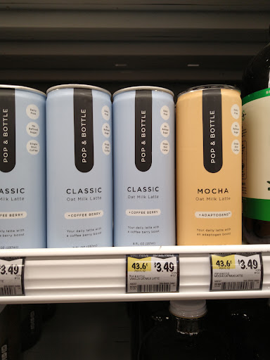 Health Food Store «Sprouts Farmers Market», reviews and photos, 7477 N Blackstone Ave, Fresno, CA 93720, USA