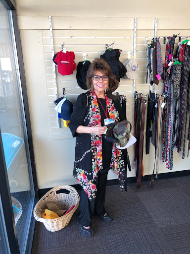 Thrift Store «Union Gospel Mission Store», reviews and photos, 885 Commercial St NE, Salem, OR 97301, USA