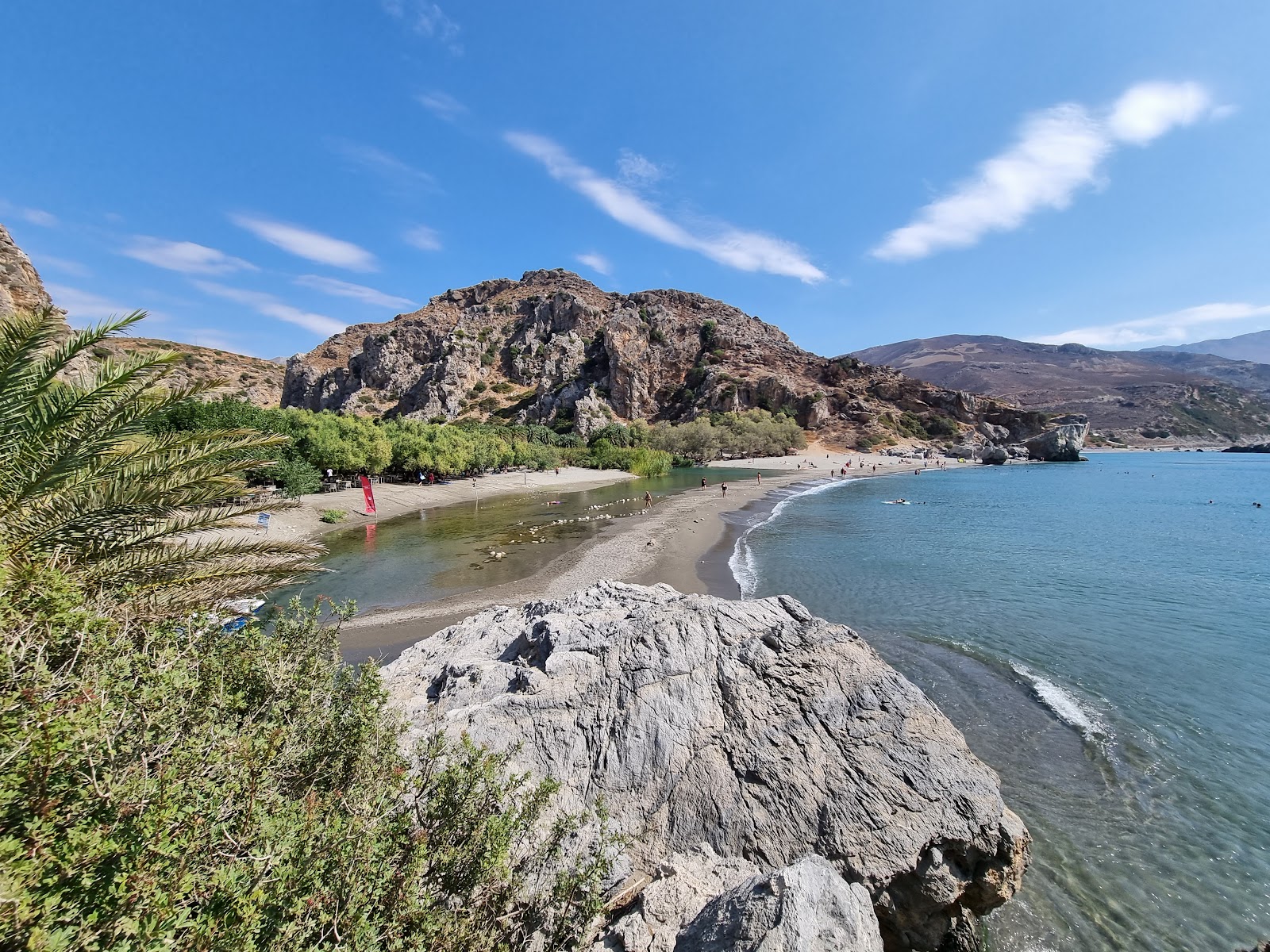 Foto di Spiaggia Preveli con una superficie del piccoli ciottoli grigi