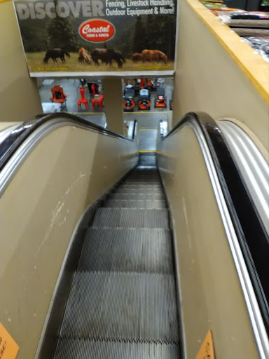 Department Store «Coastal Farm & Ranch», reviews and photos, 1900 McLoughlin Blvd, Oregon City, OR 97045, USA