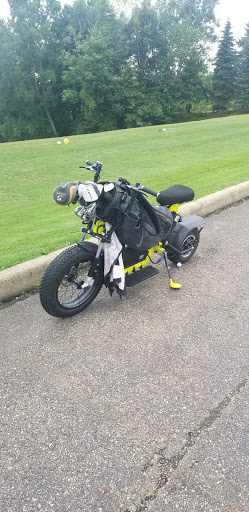 Golf Course «Chenoweth Golf Course & Banquet Facility», reviews and photos, 3087 Chenoweth Rd, Akron, OH 44312, USA