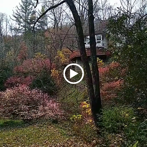 Bed & Breakfast «Red Leaf River Inn», reviews and photos, 146 Chestnut Walk Dr, Waynesville, NC 28786, USA