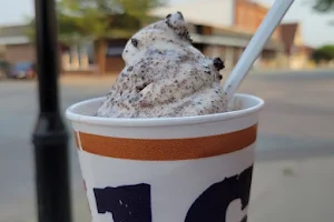 Yotty's Ice Cream Shop image