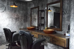 Stüdyo Barış Hair Design Bay Bayan Kuaför Güzellik Salonu image