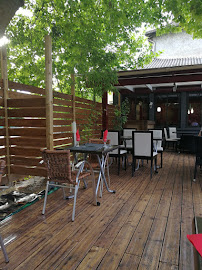 Atmosphère du Restaurant vietnamien Le Pékin Grill à Saint-Egrève - n°12