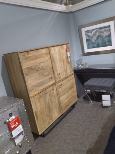 Furniture Store «Art Van Furniture - Bedford Park», reviews and photos, 7200 S Cicero Ave, Chicago, IL 60629, USA