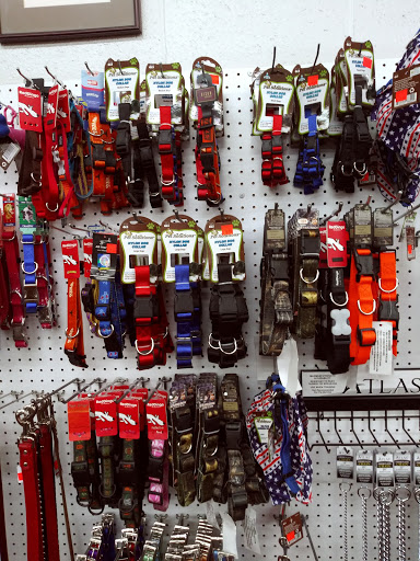Pet Supply Store «Red Dog Hound & Pet Supply», reviews and photos, 3017 S Sheridan Rd, Tulsa, OK 74129, USA