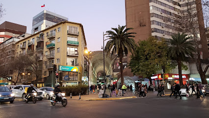 Pérgola Paseo de las Palmas