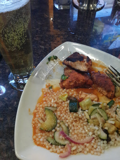 Shopping Mall «Bridgepointe Shopping Center», reviews and photos, Bridgepointe Pkwy, San Mateo, CA 94404, USA