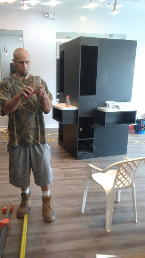 Liquor Store «Top Hat Liquor Store», reviews and photos, 3720 Lexington Rd, St Matthews, KY 40207, USA