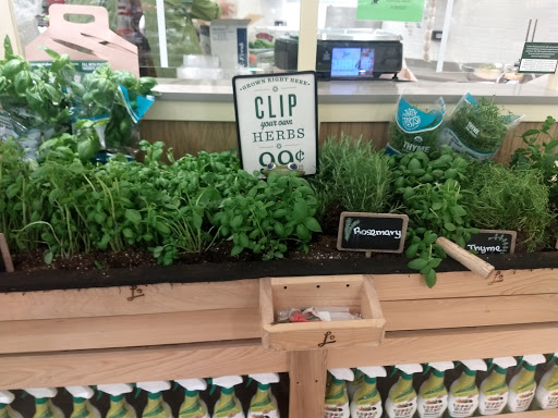 Grocery Store «Lowes Foods on Brier Creek Pkwy», reviews and photos, 8100 Brier Creek Pkwy, Raleigh, NC 27617, USA