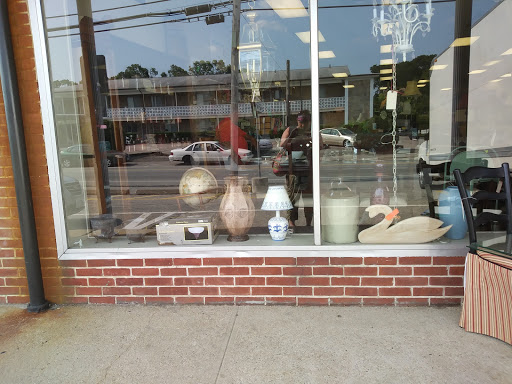 Consignment Shop «Home Again Consignment Shop», reviews and photos, 941 Namquid Dr, Warwick, RI 02888, USA