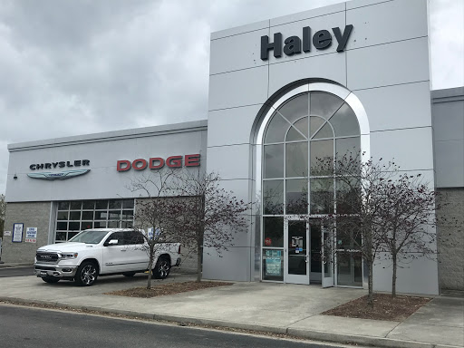 Jeep Dealer «Haley Chrysler Dodge Jeep Ram - Airport», reviews and photos, 5400 S Laburnum Ave, Richmond, VA 23231, USA