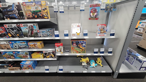 Electronics Store «Best Buy», reviews and photos, 12765 Harper Village Dr #160, Battle Creek, MI 49014, USA