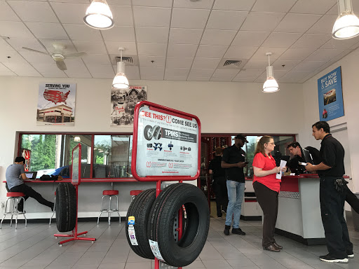 Tire Shop «Discount Tire Store - Atlanta, GA», reviews and photos, 2717 Spring Rd SE, Smyrna, GA 30080, USA