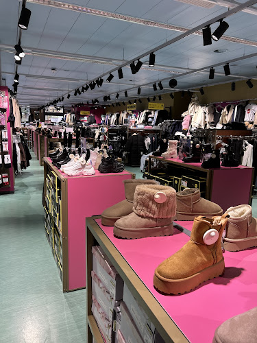 Rezensionen über Dosenbach in Sitten - Schuhgeschäft