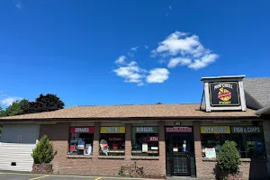 Mun'cheez Pizza Mart & Convenience Store- Best Pizza Store in Dartmouth image